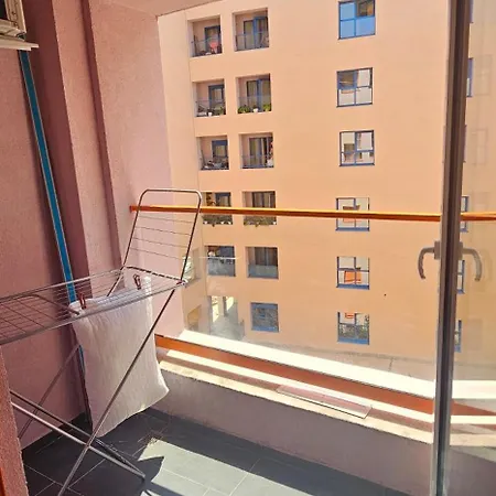 Leo Apartamento Tirana